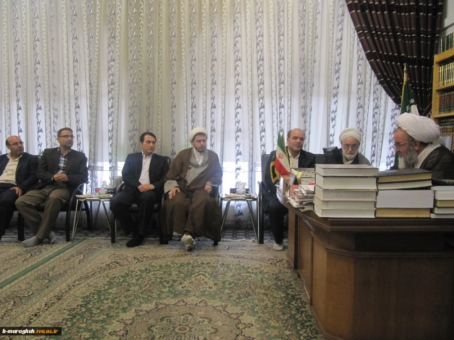 دیدار دکتر اعظمی و جمعی از کارکنان آموزشکده با امام جمعه شهرستان مراغه 4