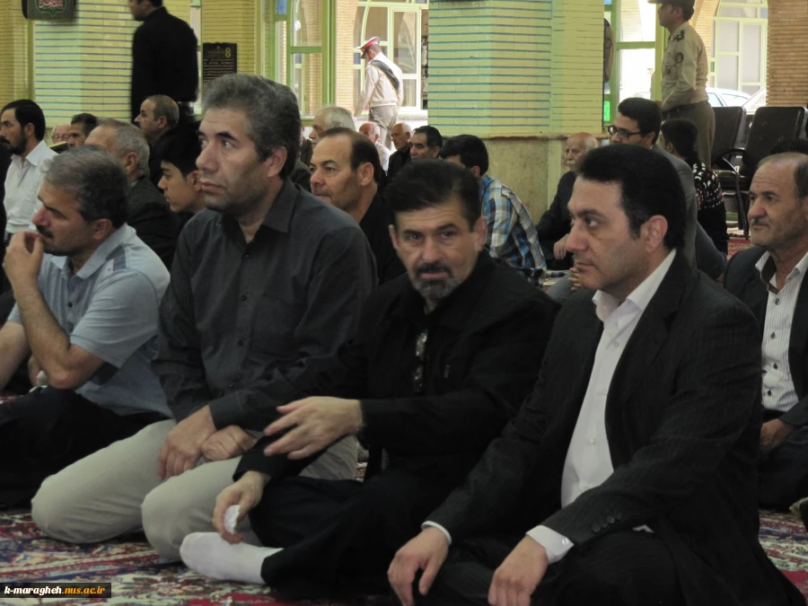 حضور ریاست و کارکنان مرکز در مراسم بزرگداشت ارتحال حضرت امام خمینی (ره)و شهدای قیام پانزده خرداد در مسجد جامع 2