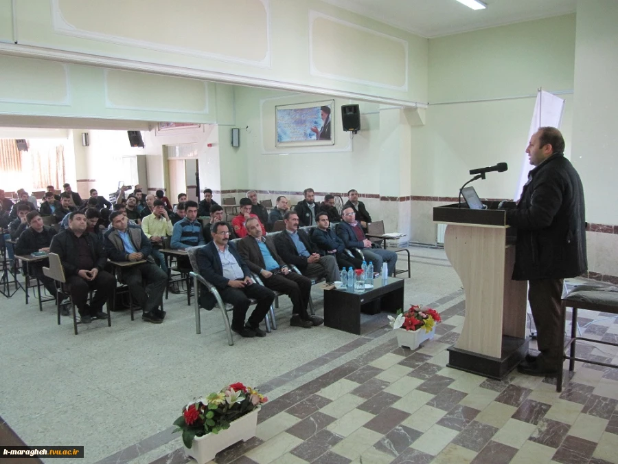 نشست علمی و پژوهشی اساتید دانشجویان آموزشکده فنی و حرفه ای با مسئولین و محققین موسسه تحقیقات کشت و دیم کشور 6