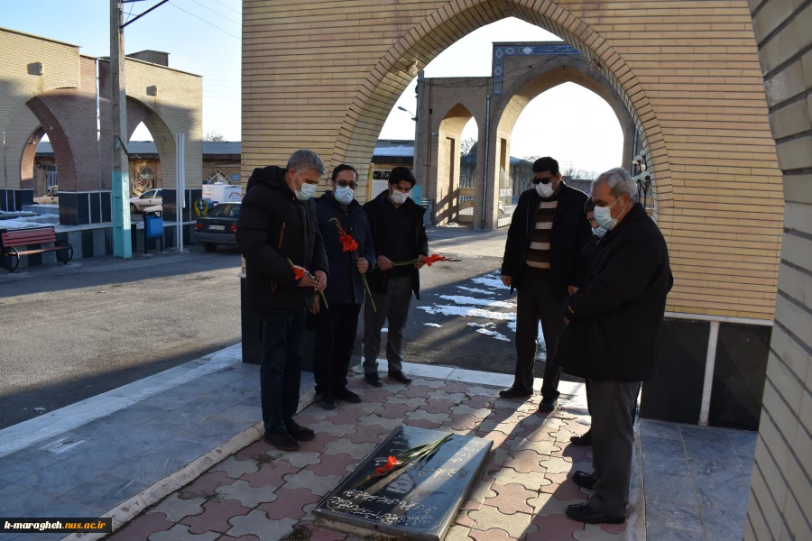 آیین غبارروبی و گل افشانی مزار شهدای انقلاب اسلامی با حضور جمعی از همکاران دانشکده فنی و کشاورزی مراغه 2