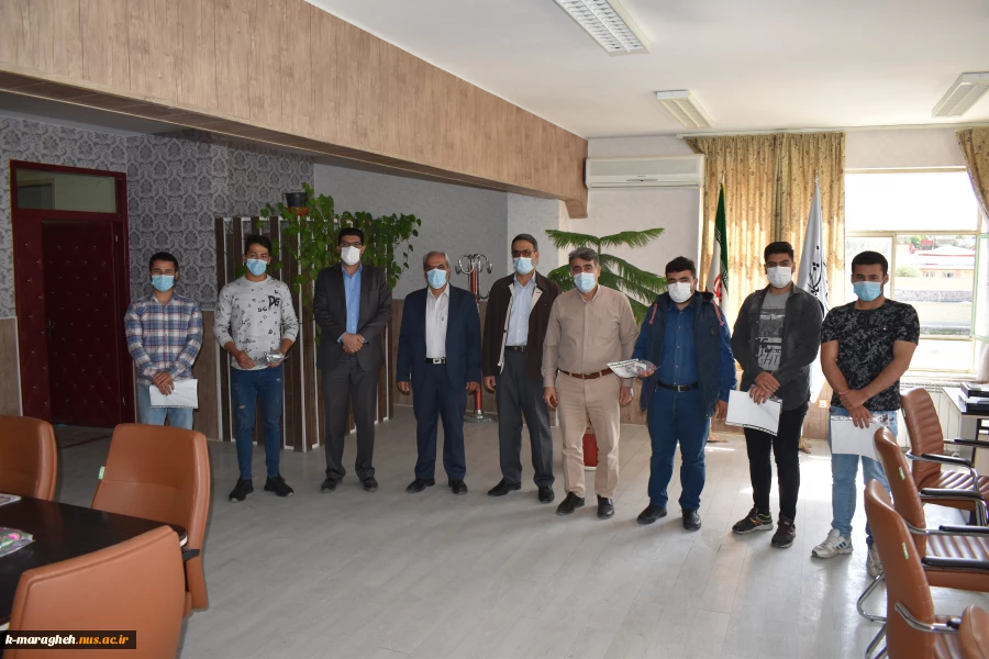 تجلیل از برندگان مسابقه طناب کشی بمناسبت گرامیداشت هفته سراهای دانشجویی در آموزشکده فنی و کشاورزی مراغه 2