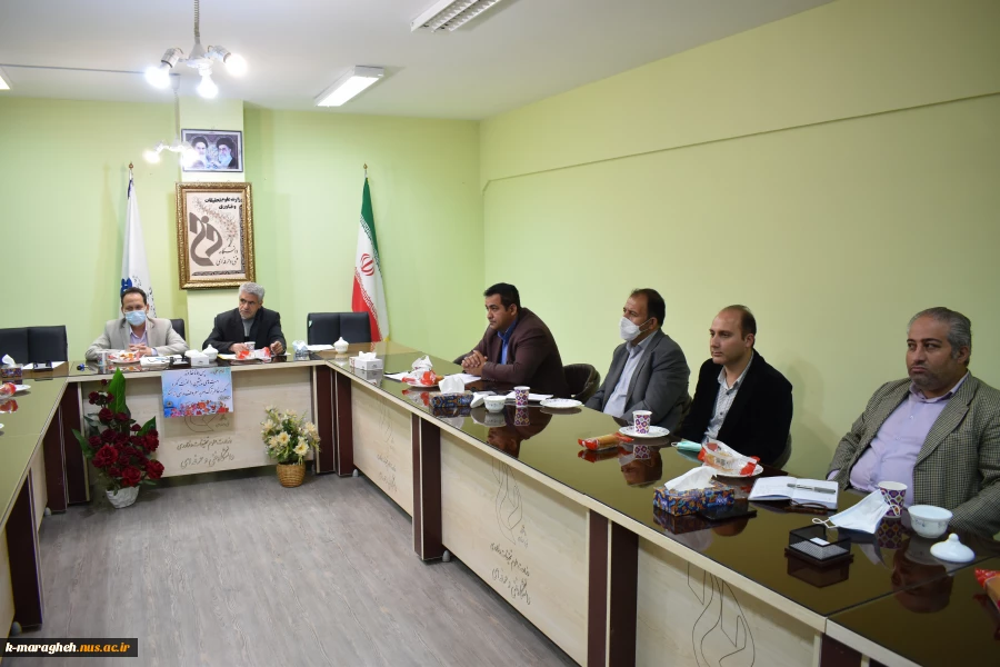 جلسه توجیهی با سرگروههای  آموزشی در خصوص آزمون پایان ترم دروس بصورت حضوری 3