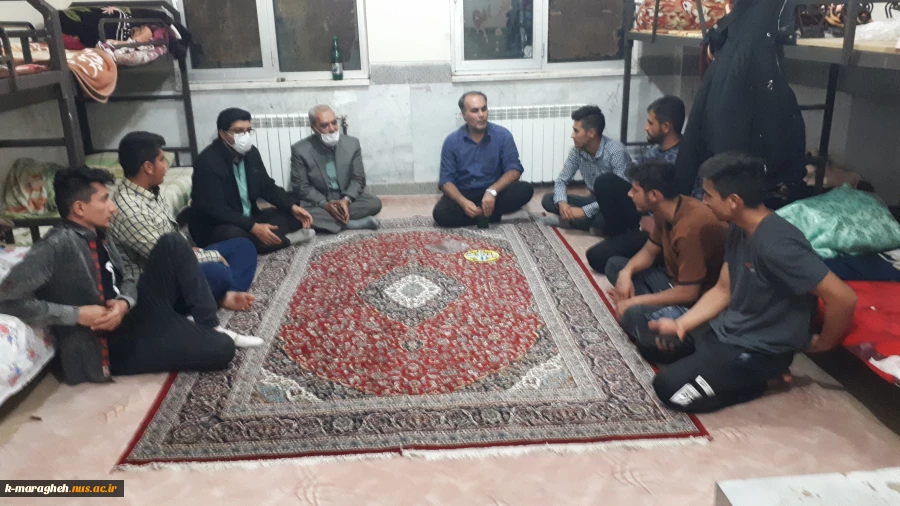 جلسه هم اندیشی با دانشجویان مقیم خوابگاه و بازدید از اتاق های دانشجویی 3
