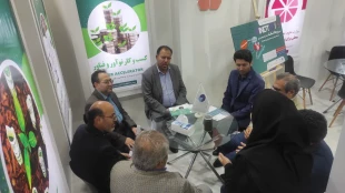 بازدید جمعی از دانشجویان دانشکده فنی و کشاورزی مراغه از دهمین نمایشگاه نوآوری و فناوری ربع رشیدی 4