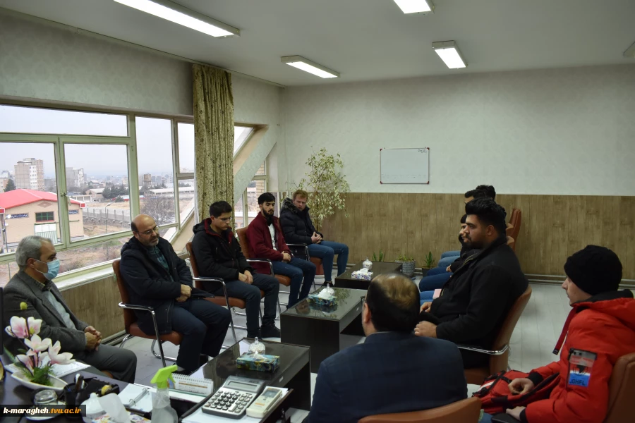 مراسم تجلیل از دانشجویان نمونه هر رشته تحصیلی، منظم خوابگاهی،فرزندان شهید- جانباز- ایثارگر و رزمنده هشت سال دفاع مقدس بمناسبت 16 آذر ماه(روز دانشجو) در دانشکده فنی و کشاورزی مراغه 2