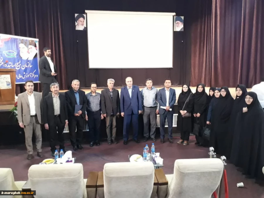 حضور محترم آقای دکتر احد بهشتی اصل ریاست محترم دانشگاه فنی و حرفه ای واحد استان آذربایجان شرقی و اساتید بسیجی ارجمند مراکز تابعه در مراسم روز ملی بسیج اساتید با شعار استاد بسیجی؛جهاد تبیین و امیدآفرینی،اعتلای نظام حکمرانی
 4