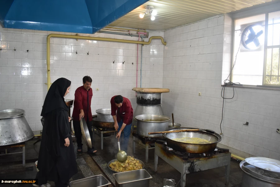 ثبت نام، اسکان و انجام کلیه امورات رفاهی دانشجویان عزیز جدید الورود به همت همکاران پرتلاش و ساعی دانشکده فنی و کشاورزی مراغه 4