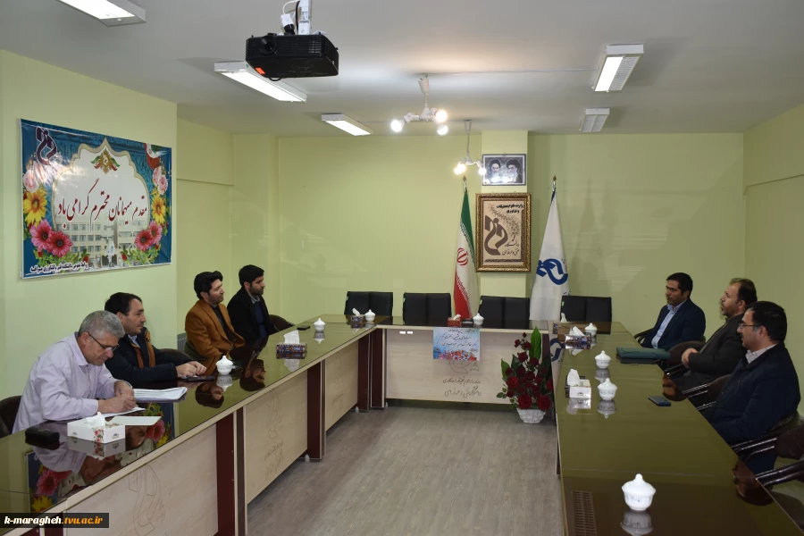 نشست سرگروههای آموزشی در خصوص مسائل مربوط به امتحانات نیمسال اول 1403-1402 2