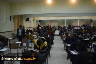 بازدید سرپرست دانشکده از روند برگزاری امتحانات نیمسال اول سالتحصیلی1403-1402 4