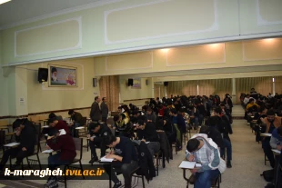 بازدید سرپرست دانشکده از روند برگزاری امتحانات نیمسال اول سالتحصیلی1403-1402 10