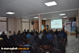 نشست روشنگری با موضوع انتخابات در ایام دهه فجر برگزار گردید.  6