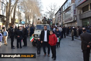 حضور پرشور دانشگاهیان آموزشکده های فنی پسران و دختران مراغه در جشن پیروزی انقلاب و راهپیمایی یوم‌الله 22 بهمن

 4