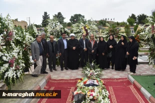 حضور سرپرست آموزشکده های پسران و دختران مراغه و جمعی از همکاران در مزار مطهر استاندار شهید دکتر مالک رحمتی  2