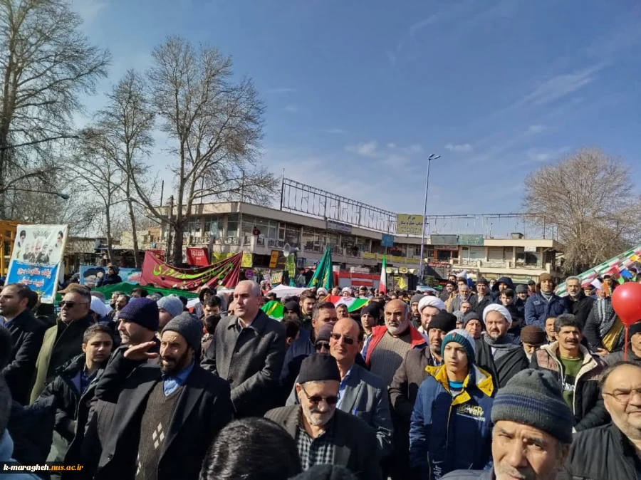 حضور پرشور دانشگاهیان آموزشکده ملی مهارت واحد مراغه در جشن پیروزی انقلاب و راهپیمایی یوم‌الله 22 بهمن 5