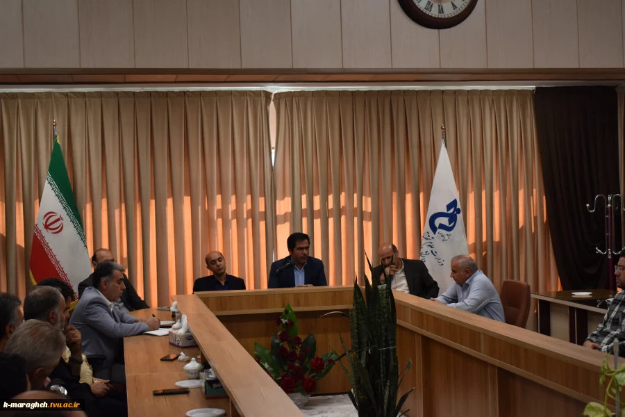 جلسه شورای اداری با محوریت آغاز سال تحصیلی و بهره‌مندی از آراء همکاران فرهیخته در آموزشکده  2