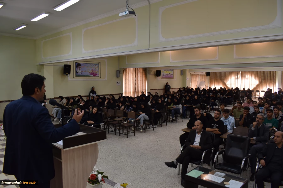 آیین رسمی آغاز سال تحصیلی نو ورودان دانشگاه برگزار شد 5