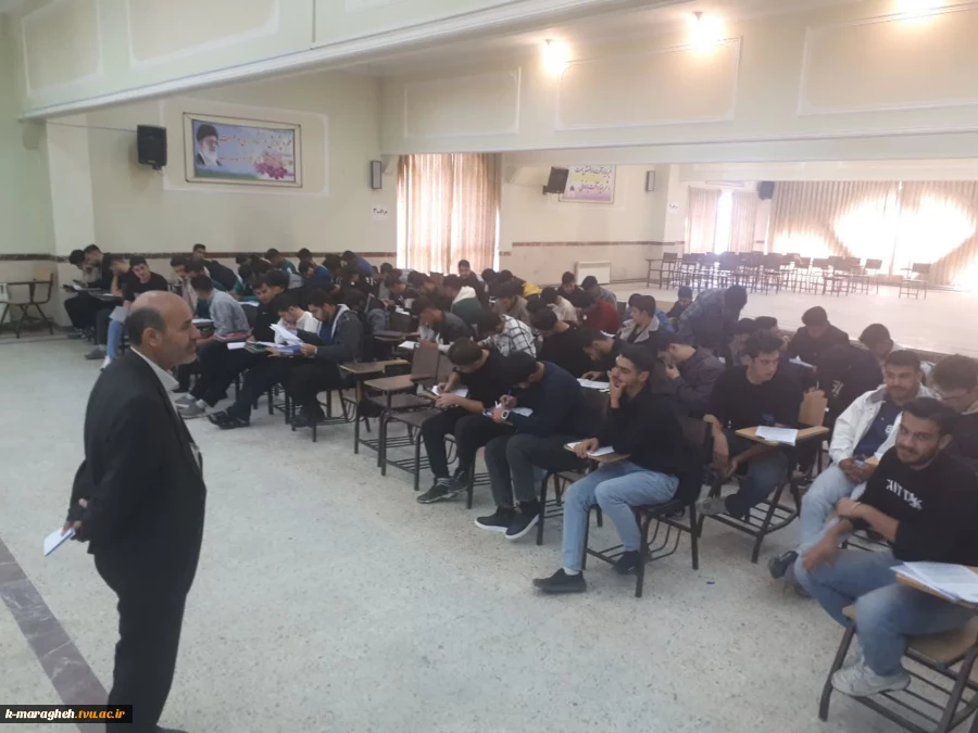 برگزاری آیین خوش‌آمدگویی به دانشجویان جدیدالورود در آموزشکده ملی مهارت واحد مراغه 7