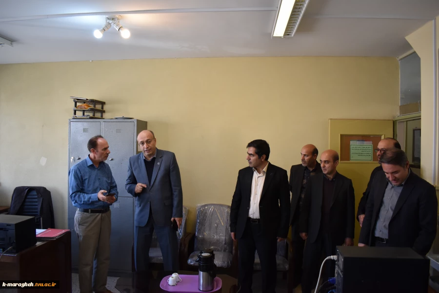 حضور ارزشمند ریاست دانشگاه ملی مهارت واحد استان آذربایجان شرقی در آموزشکده و بازدید از بخش‌های مختلف 9