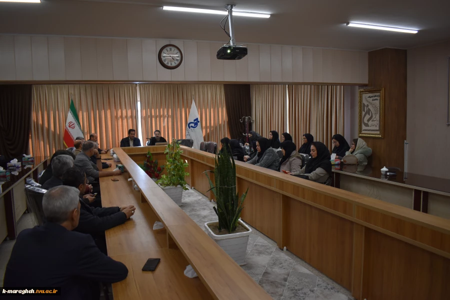 برگزاری کارگاه آموزشی با موضوع «فرزند آوری و جوانی جمعیت» در آموزشکده 
 4